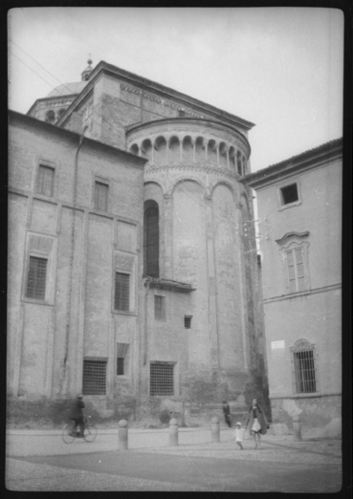 Paolo Verzone, Parma, chiesa cattedrale, esterno