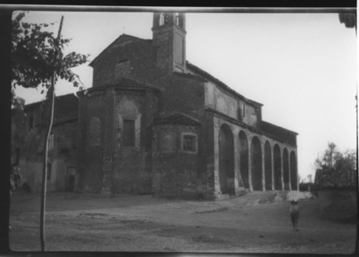 Calvenzano, chiesa abaziale, esterno  Calvenzano, chiesa abaziale, esterno