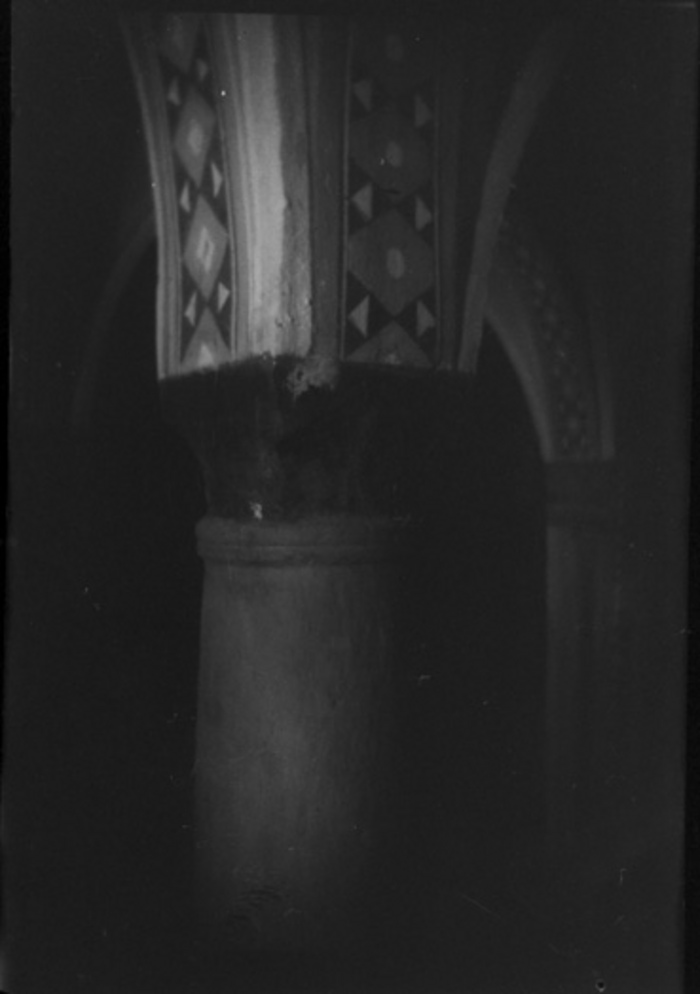 Paolo Verzone, Acqui terme, chiesa cattedrale, colonna con capitello