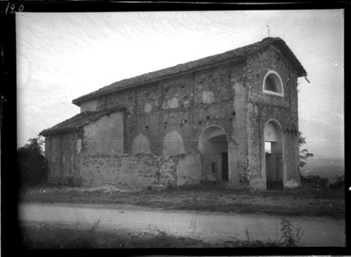 Paolo Verzone, Carrù - Chiesa di S. Pietro, esterno