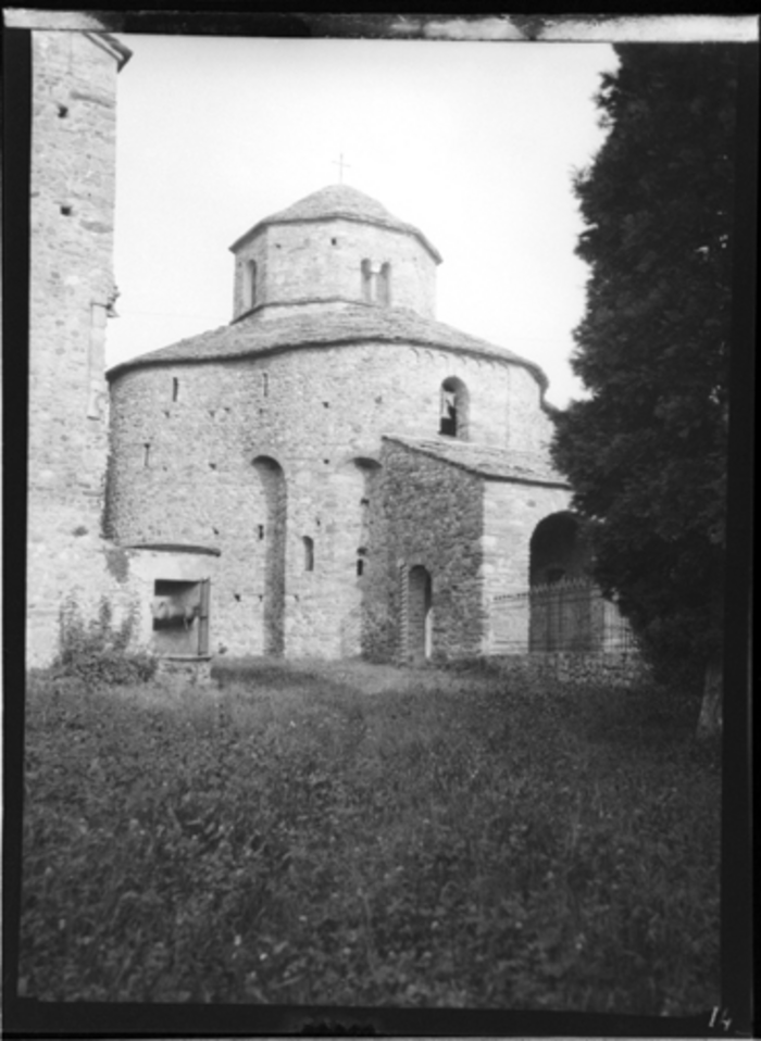 Paolo Verzone, Eupilio (Galliano) - Battistero di S. Vincenzo, esterno