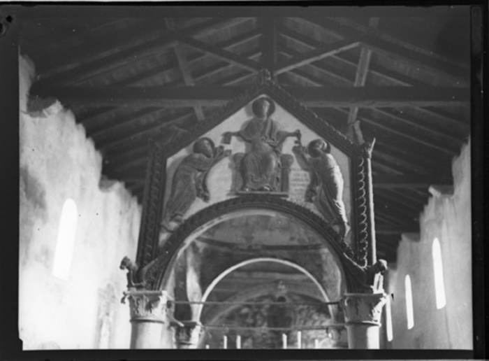 Paolo Verzone, Civate - Chiesa di S. Pietro, interno