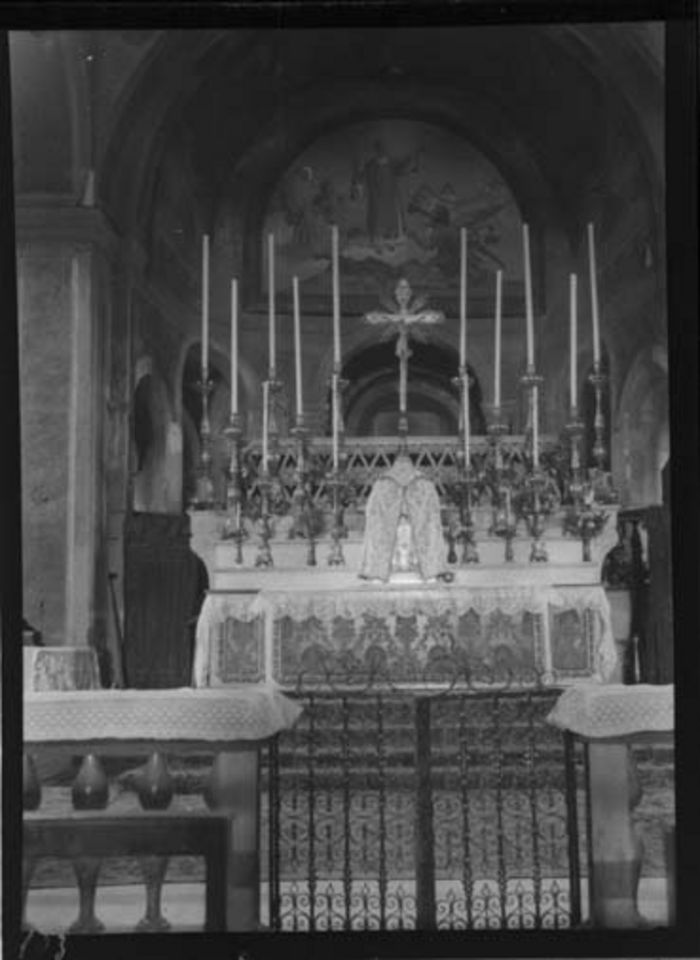 Paolo Verzone, Non identificato, chiesa, interno, altare