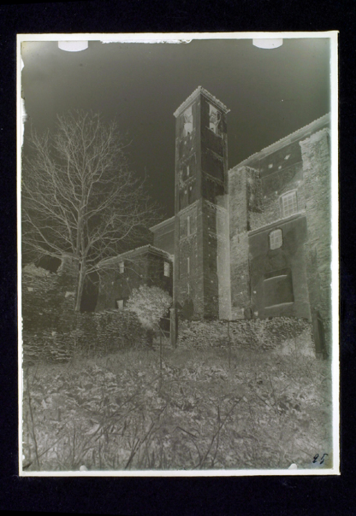 Paolo Verzone, Roasio - Chiesa parrocchiale di S. Maurizio, esterno