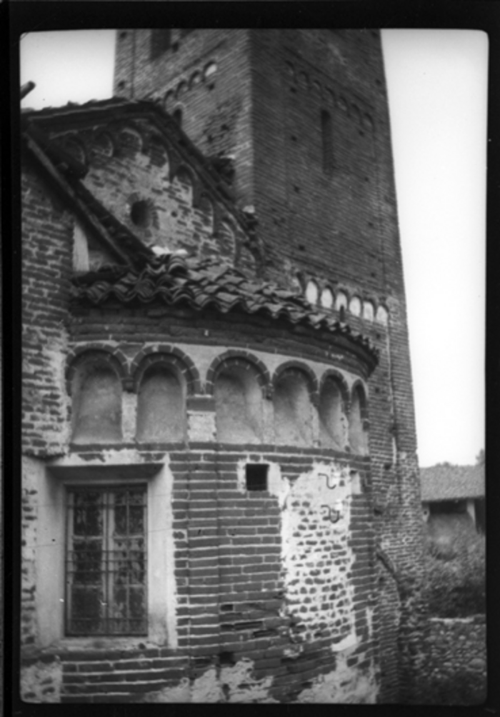 Paolo Verzone, Oldenico - Chiesa, esterno