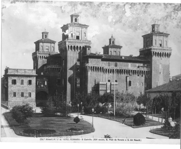 Ferrara - Il Castello : XIV secolo