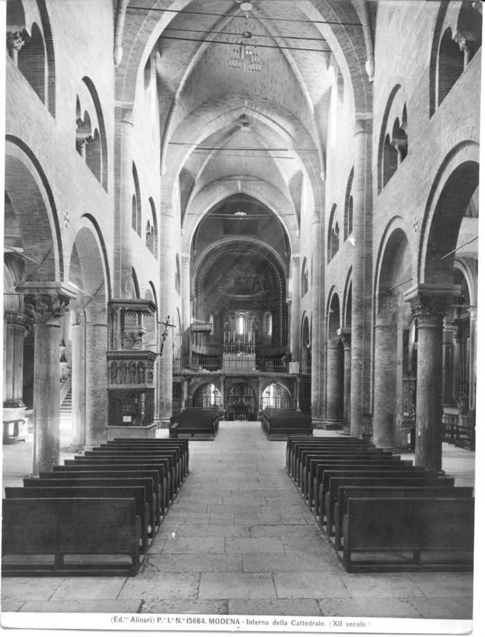 Modena - Interno della cattedrale : (XII secolo)