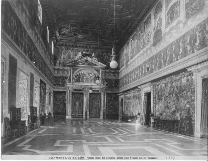 Roma - Palazzo Reale del Quirinale. Salone degli Svizzeri ora dei Corazzieri