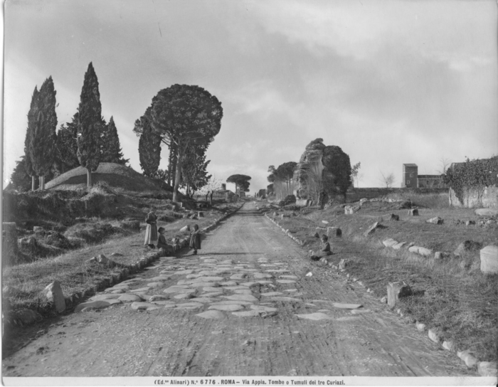 Roma - Via Appia. Tombe o Tumuli dei tre Curiazi.