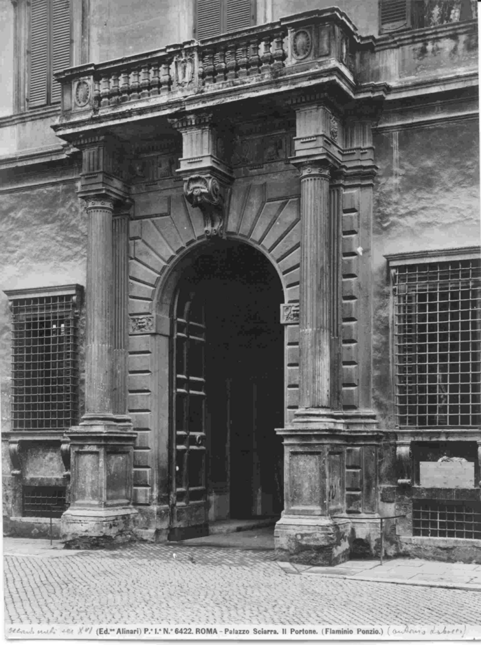 Roma - Palazzo Sciarra. Il Portone.