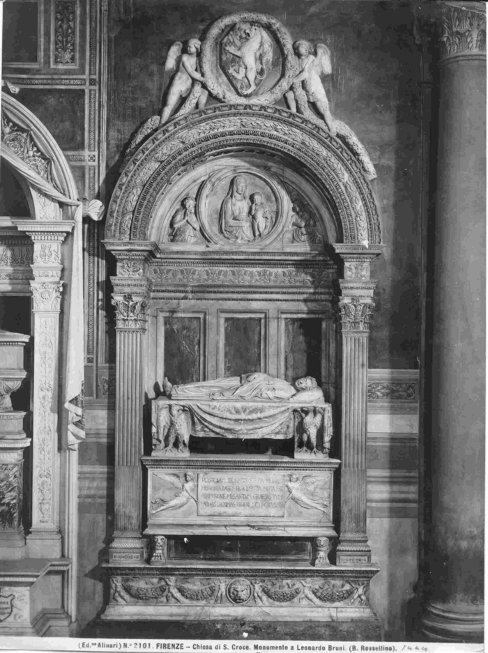 Firenze - Chiesa di S. Croce. Monumento a Leonardo Bruni