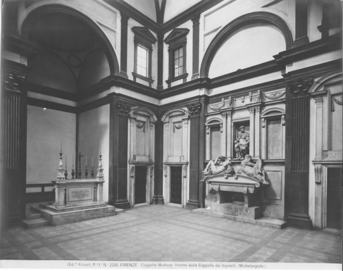 Firenze - Cappelle Medicee. Interno della Cappella dei depositi