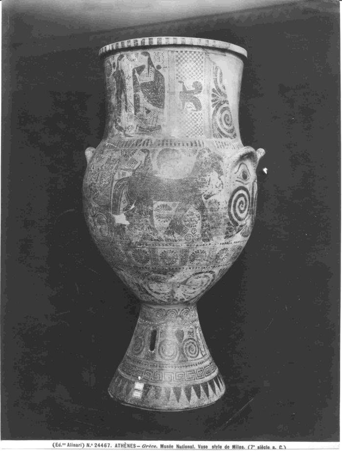 Athènes  - Musée National. Vase style de Milos (VII siècle a. C.)