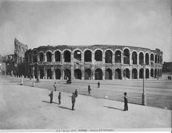 Verona - Veduta dell' anfiteatro