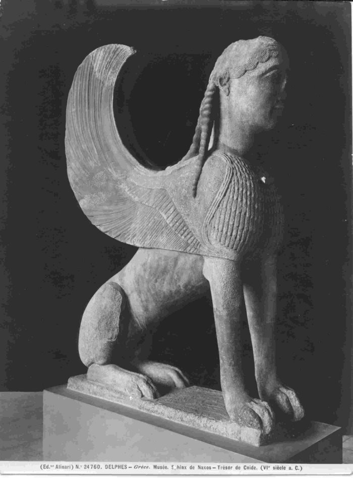 Delphe (Grèce). Musée. Sphinx de Naxos - Trésor de Cnide. (VIè siècle a. C.)