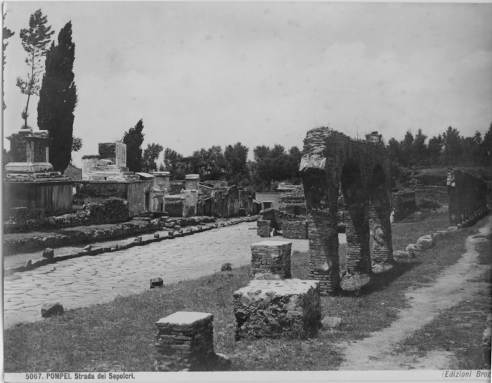 Pompei - Strada dei sepolcri