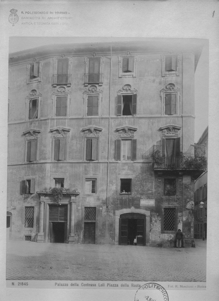 Palazzo della Contessa Loli Piazza della Ruota