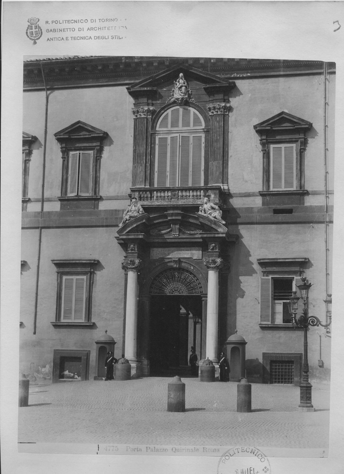 Porta Palazzo Quirinale - Roma