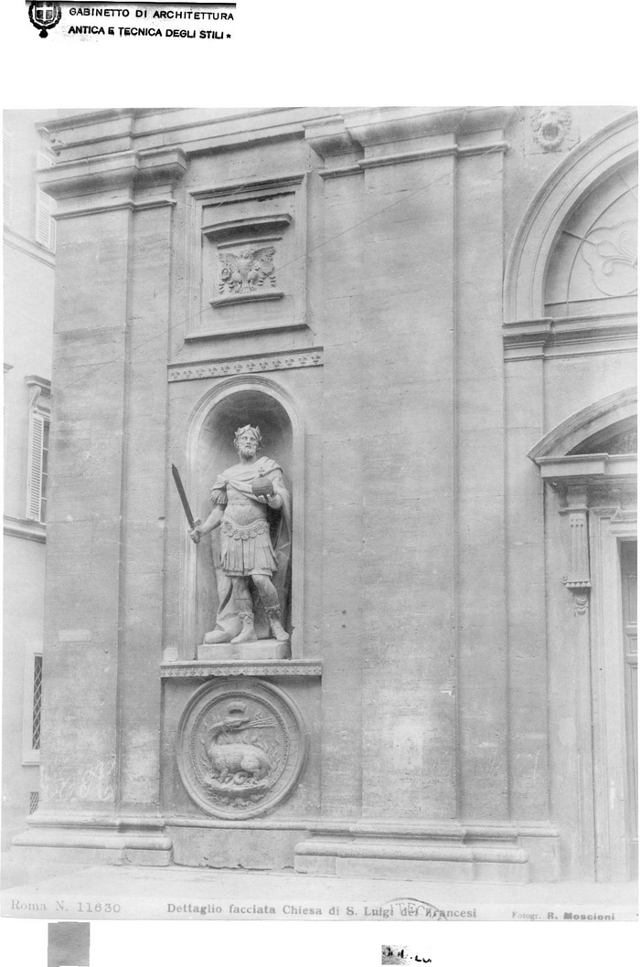 Dettaglio facciata Chiesa di S. Luigi dei Francesi 