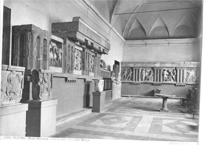 Palermo - Museo Nazionale - Interno della Sala delle Metope