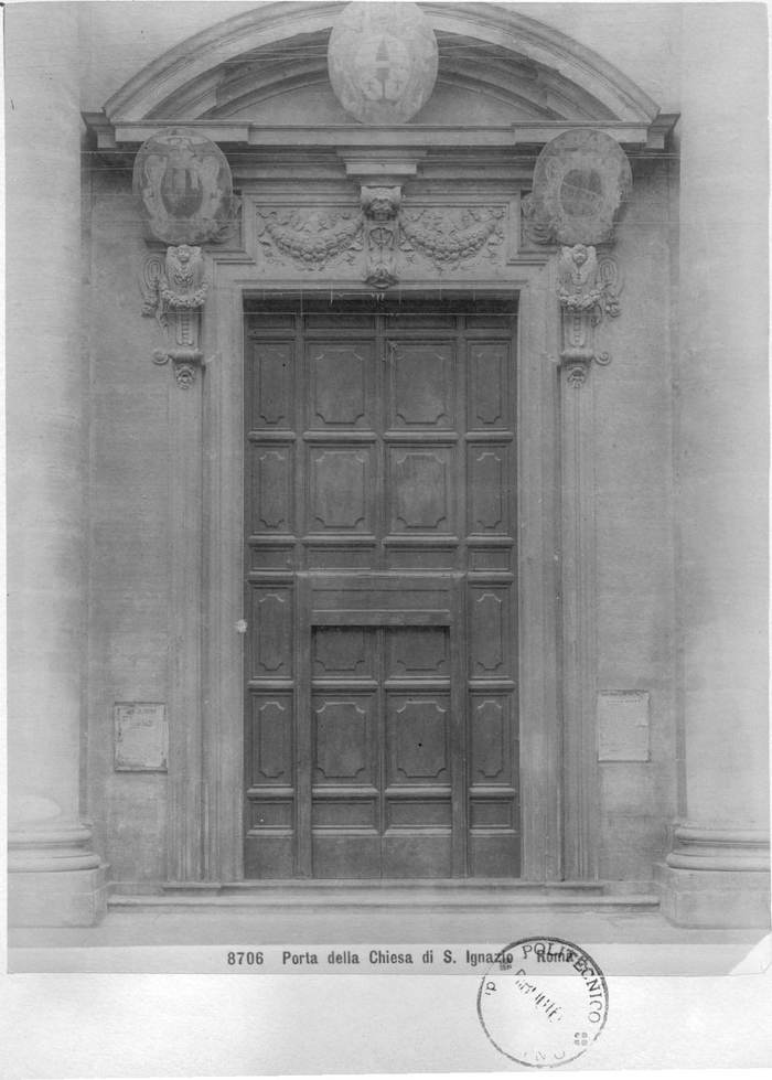 Porta della Chiesa di S. Ignazio