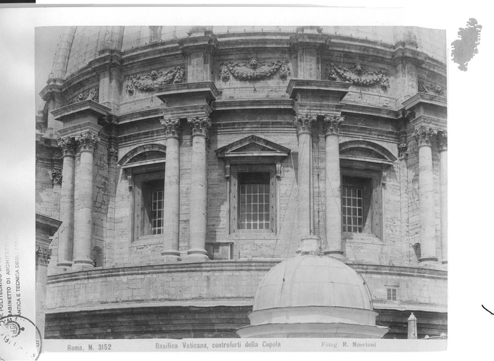 Basilica Vaticana, controforti della cupola