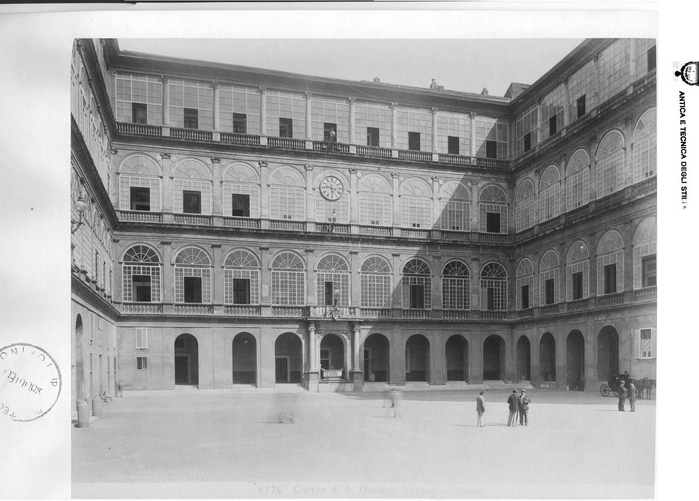 Cortile di S. Damaso Vaticano  - Roma