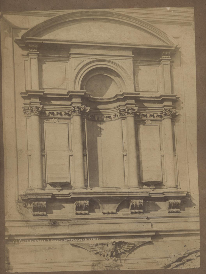 Venezia - Scuola di San Rocco - nicchia (dettaglio)