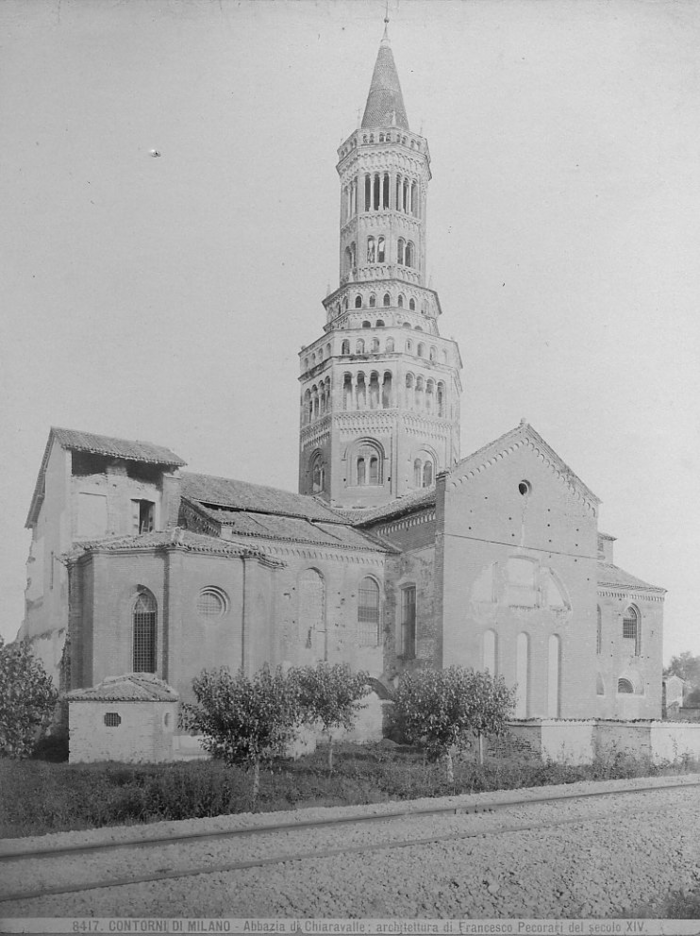 CONTORNI DI MILANO - Abbazia di Chiaravalle: architettura di Francesco Pecorari del secolo XIV















