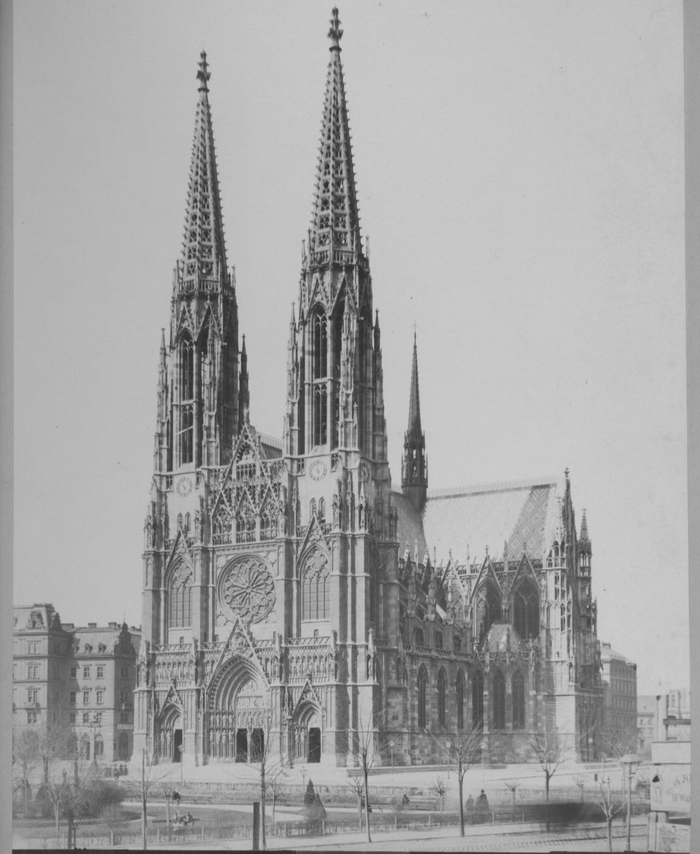 Wien. Votivkirche.















