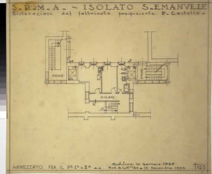 RICOSTRUZIONE DELL'ISOLATO DI S. EMANUELE - PROGETTO A , sistemazione del fabbricato prospicente Piazza Castello, ammezzato tra i pieni primo e secondo