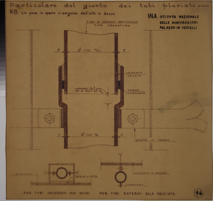 I.N.A. Istituto Nazionale/ delle Assicurazioni /Palazzo in Vercelli, Particolare del giunto dei tubi pluviali