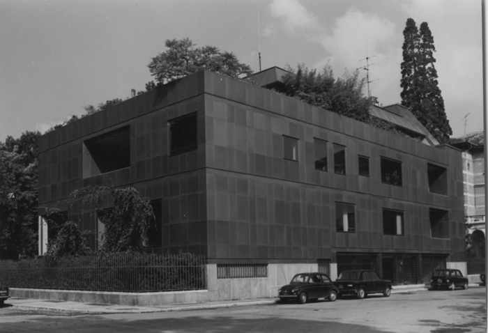 Casa Nasi in via Bricherasio a Torino, 1969. Foto di R.Moncalvo.
