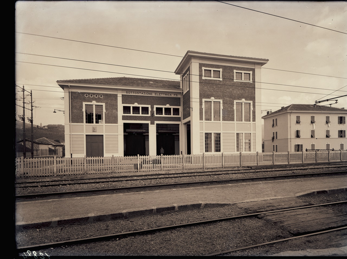 SNOS,  Edifico residenziale e sottostazione, Diano Marina, s.d.