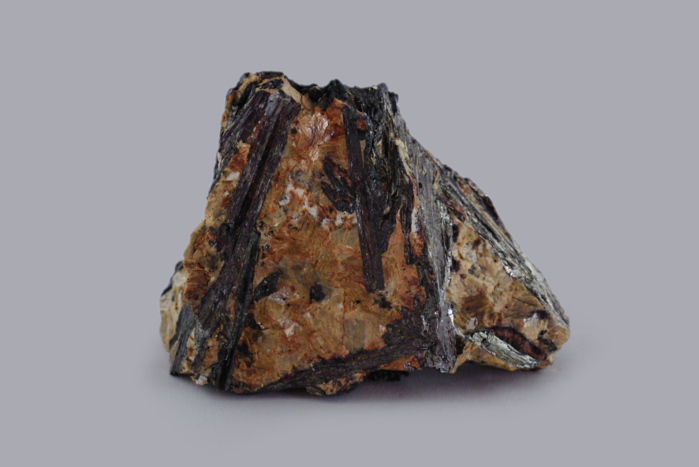 BISMUTINITE, Miniera di Brosso, Calea, Lessolo, TO, Piemonte