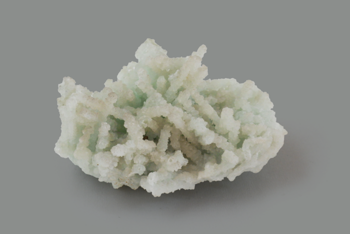 PREHNITE pseudomorfa di laumontite, Pune, Maharashtra, India
