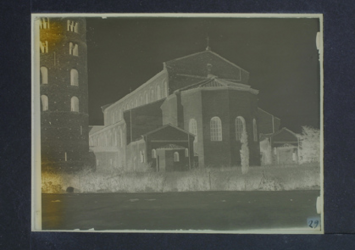 Paolo Verzone, Ravenna, Chiesa di S. Apollinare in classe, esterno