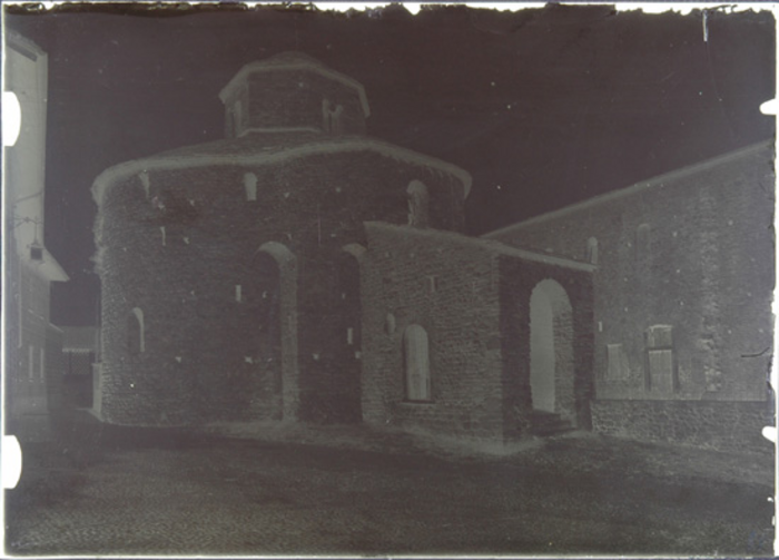 Paolo Verzone, Galliano, battistero di S. Giovanni, esterno