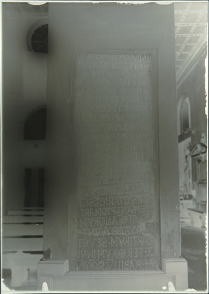 Paolo Verzone, Verona, S. Stefano, pilastro, lapide