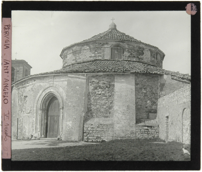 Paolo Verzone, Perugia, San Michele Arcangelo, esterno