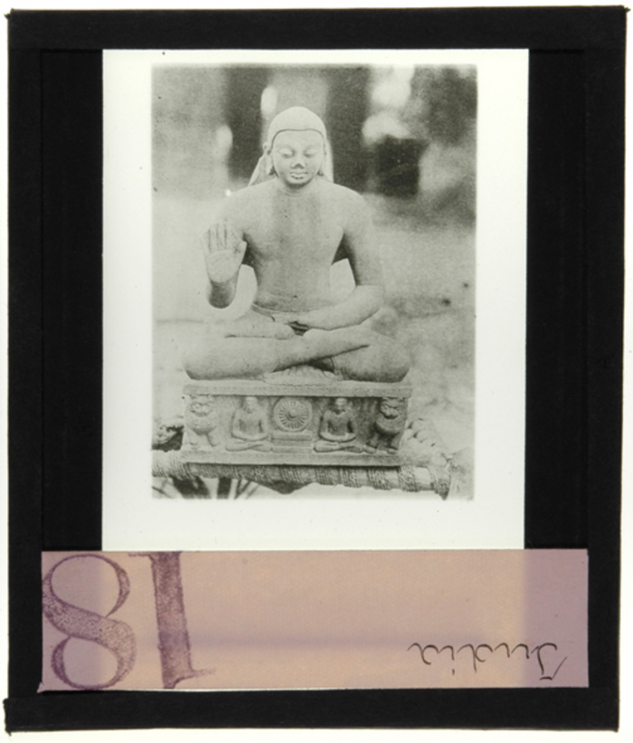 Paolo Verzone, India, statua, Buddha benedicente seduto in padmasana