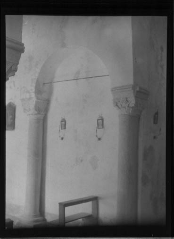 Paolo Verzone, Non identificato, chiesa, interno, arco, colonna, capitello