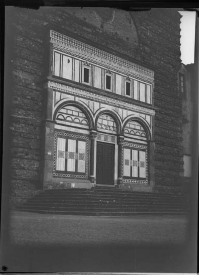 Paolo Verzone, Fiesole (FI), Badia Fiesolana, esterno, facciata