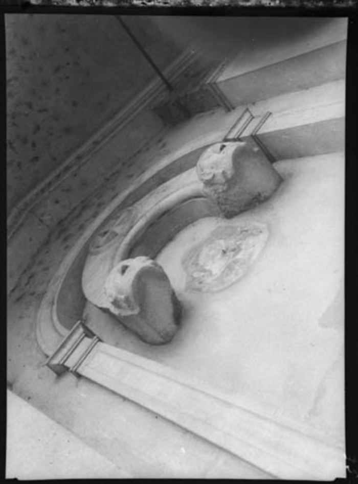 Paolo Verzone, Non identificato, chiesa, interno, dettaglio altorilievo arco
