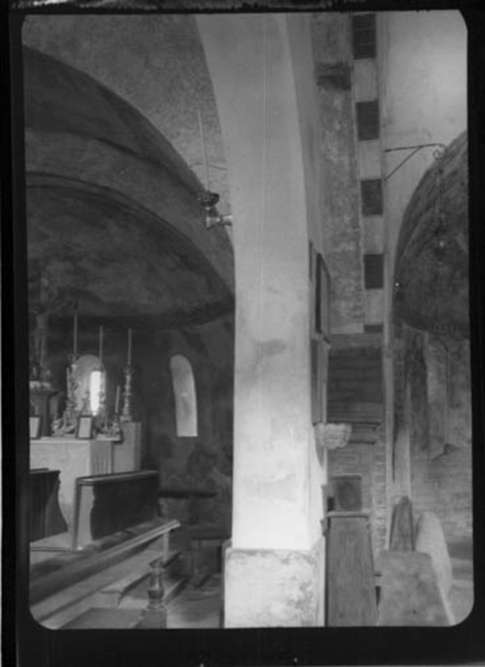 Paolo Verzone, Non identificato, chiesa, interno, altare, arco