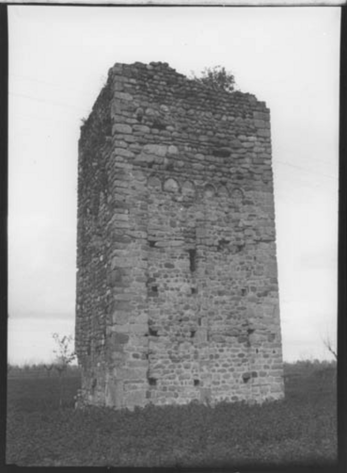 Paolo Verzone, Non identificato, torre, rovina