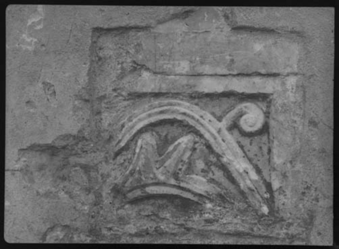Paolo Verzone, Non identificato, bassorilievo, dettaglio
