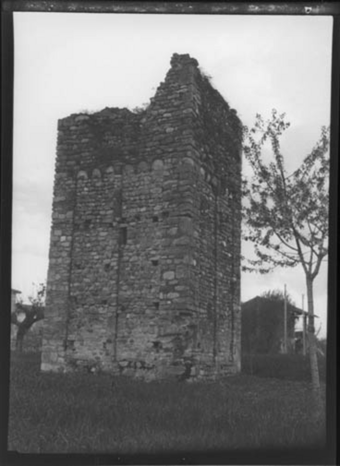 Paolo Verzone, Non identificato, torre, rovina